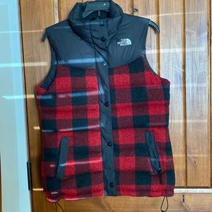 WOMENS THE NORTH FACE PLAID VEST